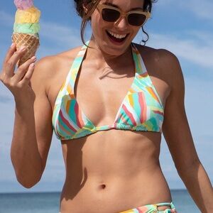 Soft Tie Halter Bra | Beach Cabana
Helen Jon